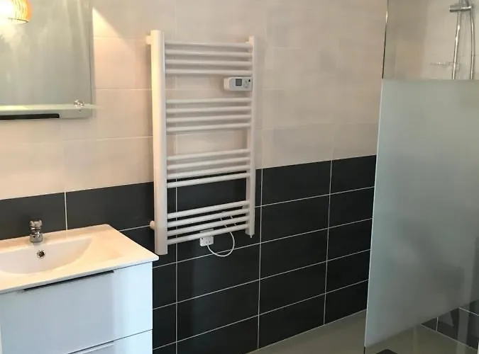 Maison 8 Personnes Bourg بيت للعطل