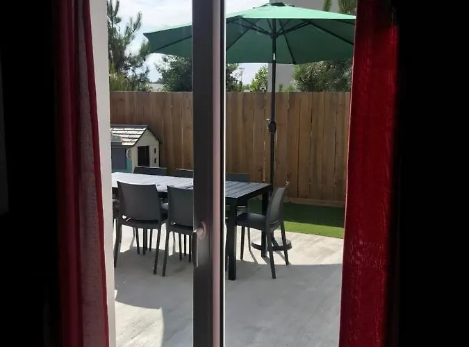 Maison 8 Personnes Bourg * بيسكاروس