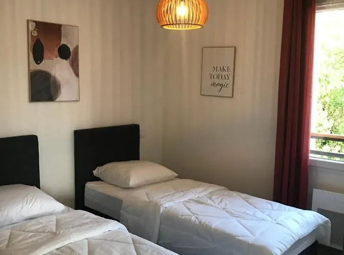 Maison 8 Personnes Bourg Semesterbostad *